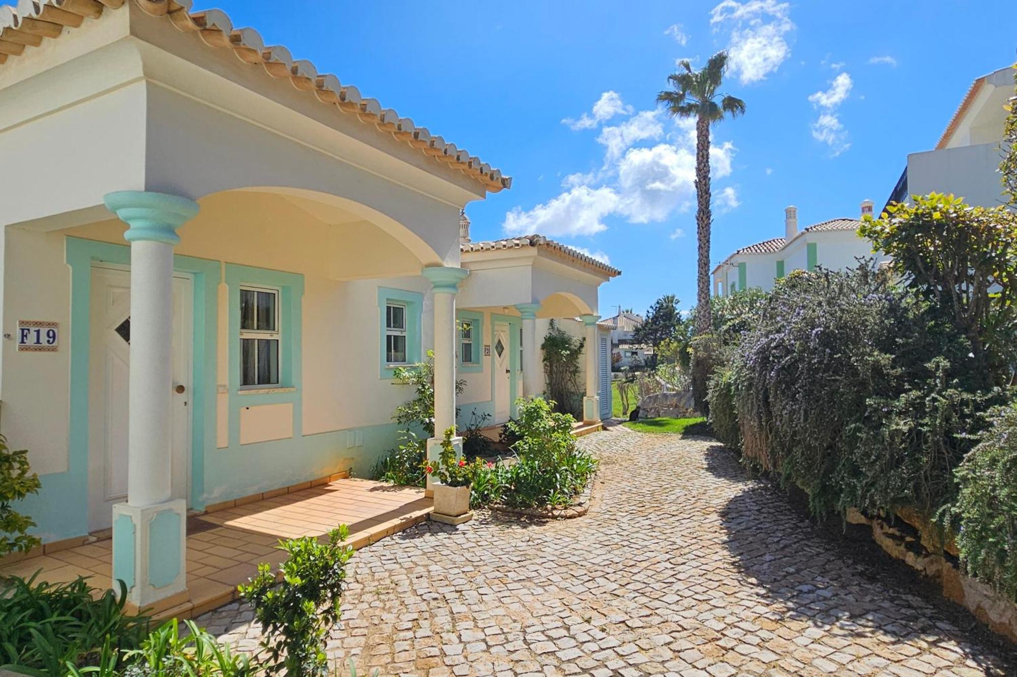 Quinta Da Floresta - Santo Antonio Villas, Golf & Spa Budens Bagian luar foto